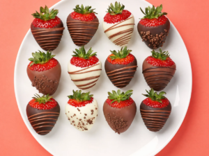 Chocolate-Dipped Strawberry Box
